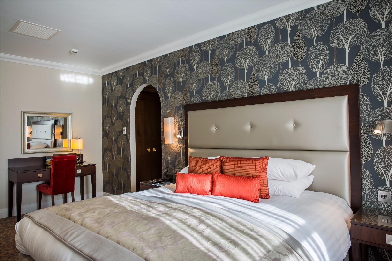 Oakley Hall Hotel Бэйсингсток Экстерьер фото